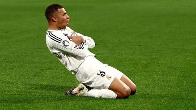 بعد هدفه في مرمى برشلونة.. مبابي يتفوق على رونالدو
