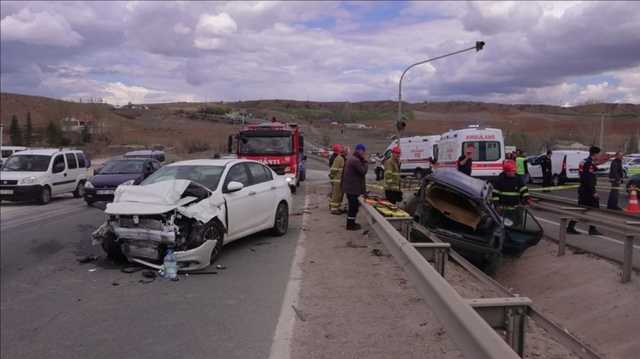 إجازة العيد في تركيا تسفر عن 72 قتيلا جراء حوادث السير.. ووزير الداخلية يعلق