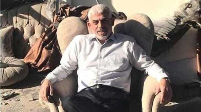 قائد في جيش الاحتلال يزعم أنه كان قريبا من القبض على السنوار.. قهوته كانت ساخنة