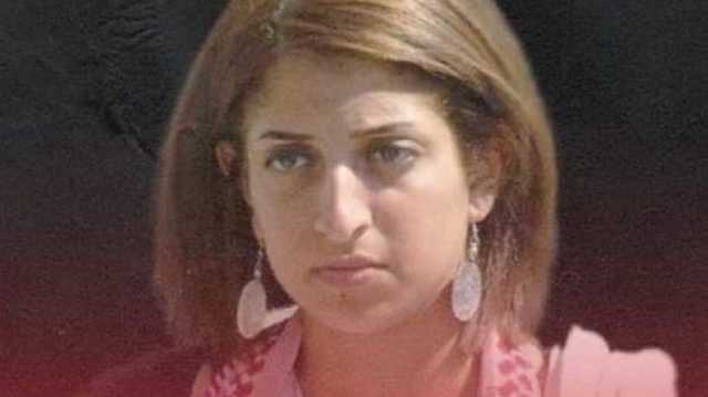 السلطات الأردنية تعتقل صحفية بعد تقرير عن الجسر البري لبضائع الاحتلال (شاهد)