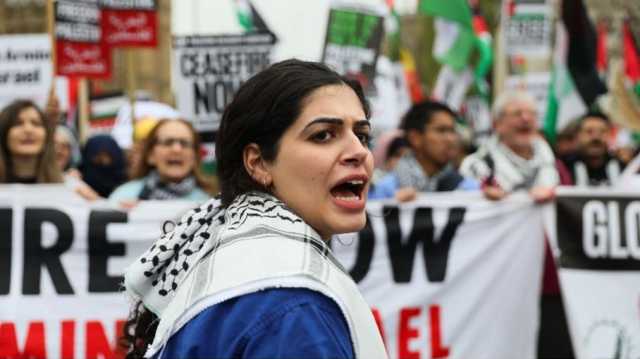 طلاب جامعات في بريطانيا ينضمون إلى الحراك المناهض للحرب على غزة (شاهد)
