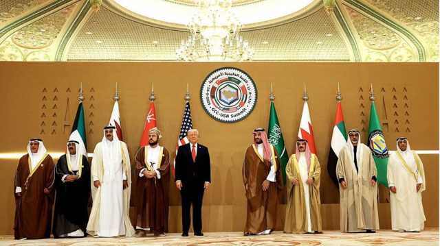 كيف يمكن قراءة غياب السيسي عن قمة ترامب الخليجية؟