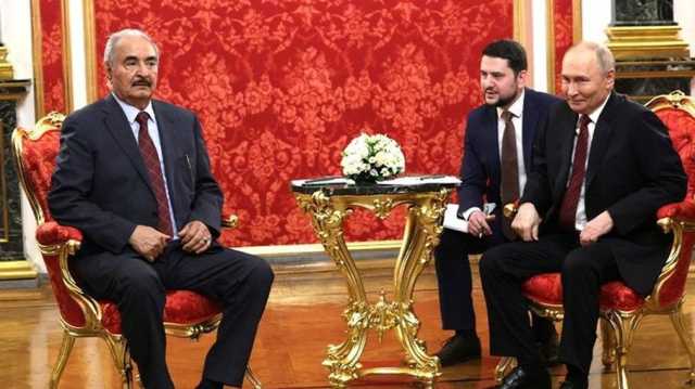 حفتر يلتقي بوتين ومسؤولين روس في موسكو (شاهد)