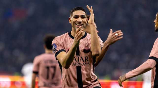 المغربي حكيمي يتوج بجائزة فويه لأفضل لاعب أفريقي في الدوري الفرنسي