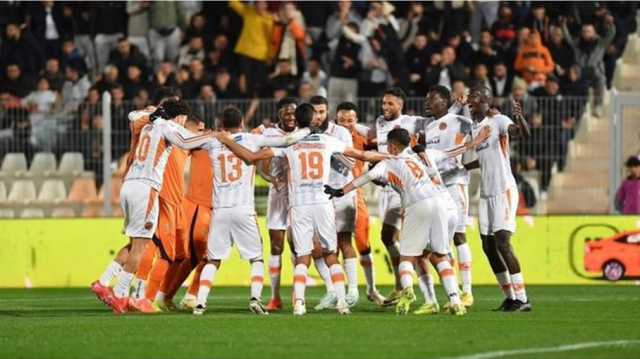 نهضة بركان المغربي يتوج بلقب كأس الاتحاد الأفريقي للمرة الثالثة في تاريخه