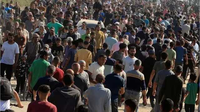 فلسطينيون يعلقون على آلية توزيع المساعدات الجديدة في غزة.. تحذيرات وسخرية