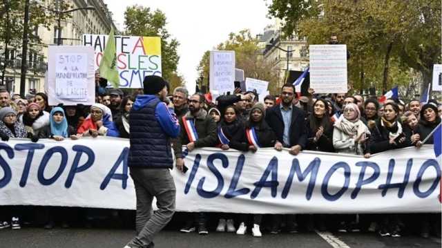باريس تحتضن قمة لمكافحة الإسلاموفوبيا بعد تصاعد جرائم الكراهية