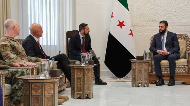 بعد 14 عاما من القطيعة.. المبعوث الأمريكي يفتتح دار السفير بدمشق