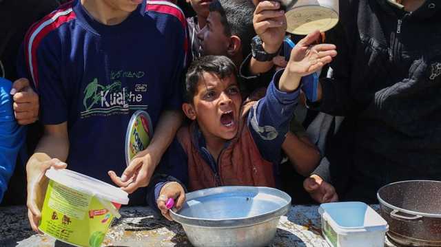 رئيس الوزراء الفلسطيني يعلن غزة منطقة مجاعة رسميا.. طلب دعما أمميا