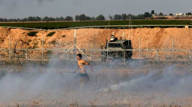 جرافات فلسطينية تزيل جزءا من السياج الفاصل شرق القطاع (شاهد)