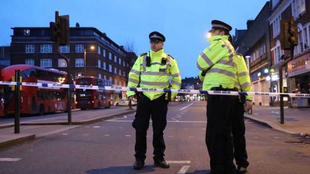 مراهقة بريطانية تستنجد بالمارة لحمايتها من اعتداء جنسي.. ولا أحد يستجب