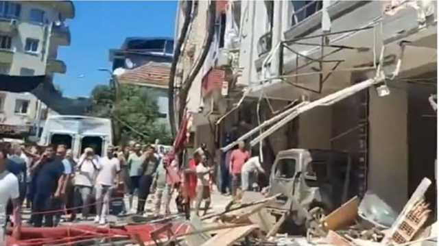 قتلى وعشرتا الجرحى بانفجار ضخم داخل مطعم في إزمير التركية (شاهد)