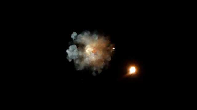 هجوم صاروخي عنيف يستهدف حيفا وتل أبيب.. دفعة من 100 صاروخ