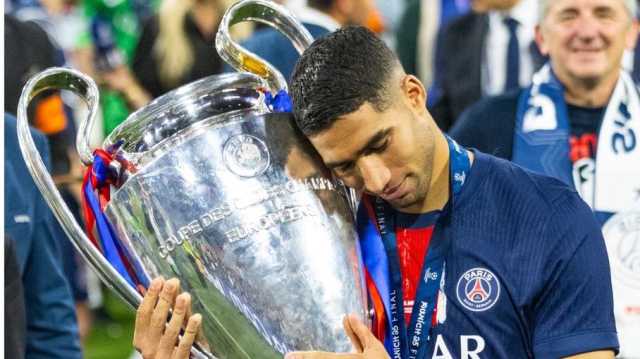 هكذا علق النجم المغربي حكيمي على تتويج فريقه سان جيرمان بدوري الأبطال