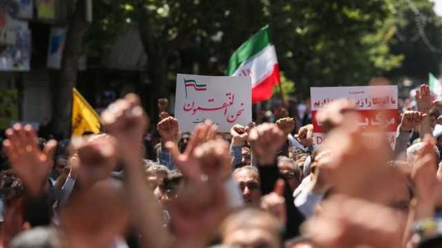 تظاهرات غاضبة تطالب بـالانتقام لا غير في مدن إيرانية (شاهد)