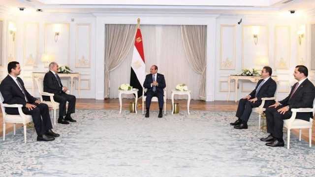 حفتر يلتقي السيسي.. والأخير يحذر من مخاطر التدخلات الخارجية