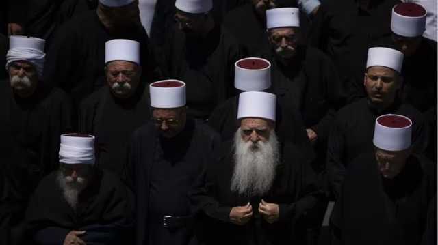 الموحّدون الدروز في لبنان.. سرّ العقيدة وعلنية الدور وثنائية القيادة