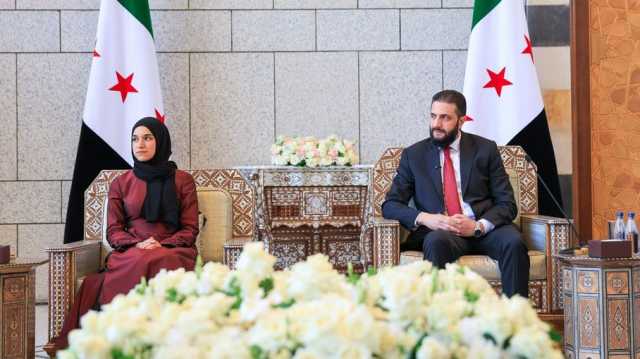 الشرع يتحدث عن زوجته.. عانت معي وعشنا في المغارات والمداجن (شاهد)