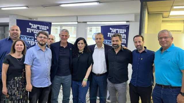 حزبا العمل وميرتس الإسرائيليين يتحدان في تحالف الديمقراطيين
