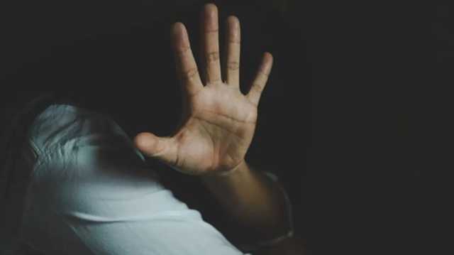 انتهاكات وتحرش جنسي بحق محتجزات في مركز شرطة مصري