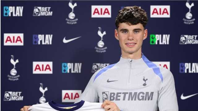 توتنهام يعلن عن ضم النجم الشاب غراي من ليدز يونايتد