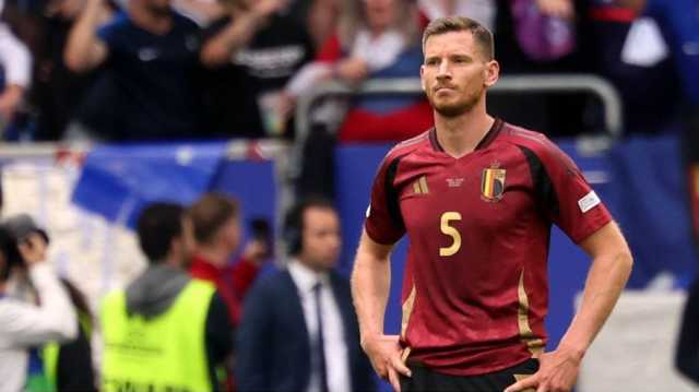 بعد الخروج من اليورو.. المدافع البلجيكي فيرتونغن يعتزل اللعب الدولي