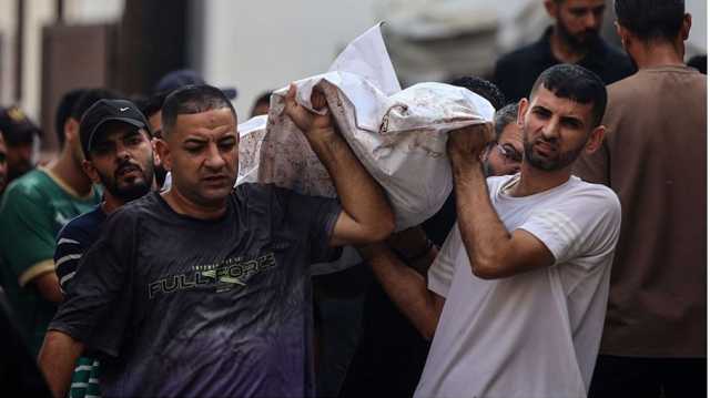 شهداء بقصف إسرائيلي مكثف على غزة.. بينهم 17 من منتظري المساعدات