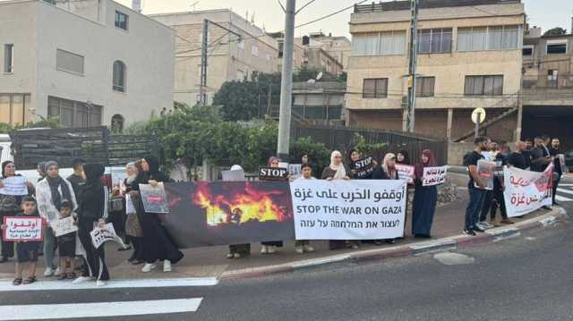 فلسطينيو الـ 48 يشرعون في إضراب عن الطعام رفضا لتجويع غزة
