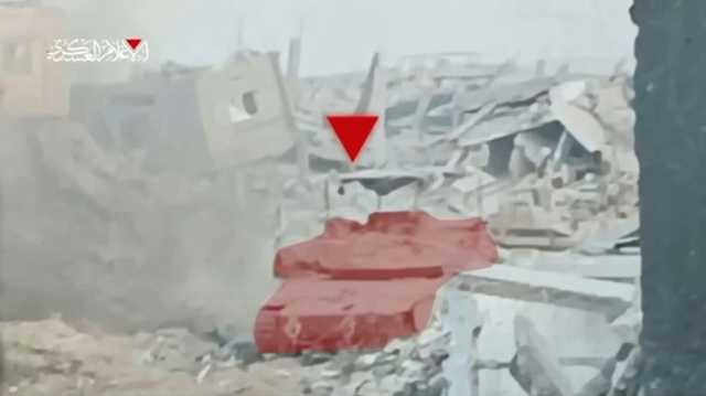 القسام تستهدف آليات الاحتلال في جباليا.. من بين الأنقاض (شاهد)