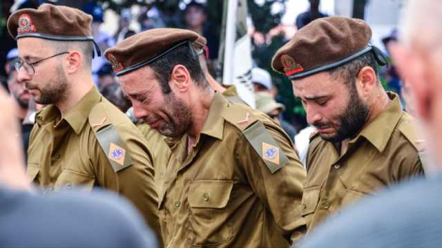 هآرتس: غزة تخلق جحيما للجنود.. بكاء هستيري ونتف للشعر دون وعي