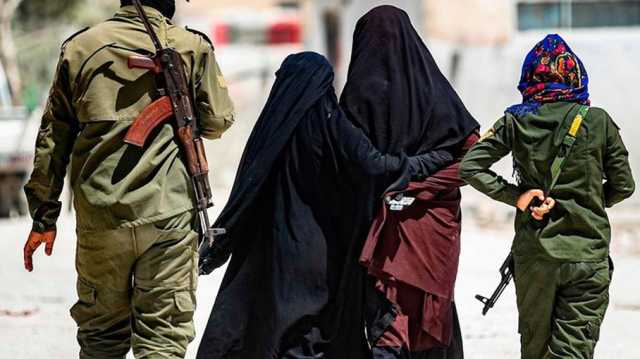 على مدى عقود.. كيف طوّر السوريون لغة مشفّرة خوفا من نظام الأسد؟