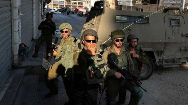 جنود الاحتلال يسرقون ممتلكات الفلسطينيين في الضفة خلال الاقتحامات