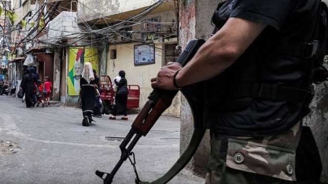 MEE: عباس يزور لبنان لنزع سلاح الفلسطينيين.. بطلب سعودي