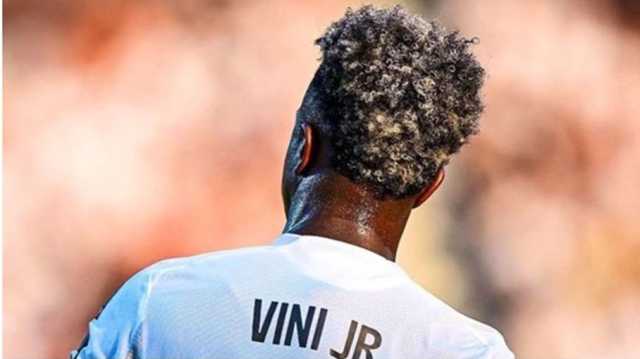 وكيل فينيسيوس يشعل التكهنات حول مستقبله مع ريال مدريد
