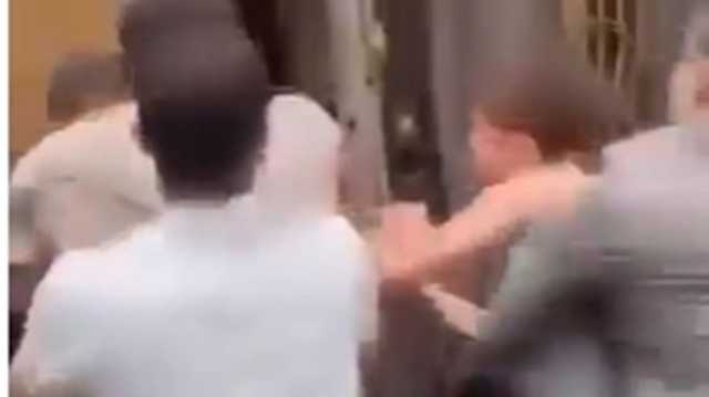 والد ياسين وعلى يكشف لـعربي21 تفاصيل الاعتداء عليهما.. سنقاضي وزير الخارجية المصري
