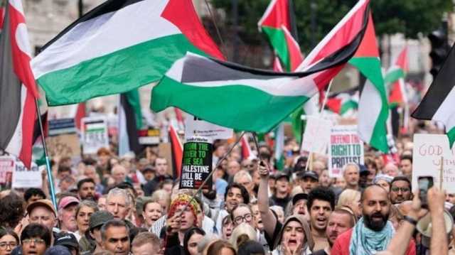 بريطانيا توجه اتهامات لثلاثة أشخاص بدعم فلسطين أكشن بعد تصنيفها إرهابية