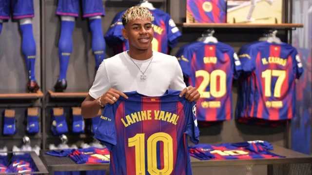 صراع جديد بين ريال مدريد و برشلونة حول الأقمصة.. والبلوغرانا يتفوق