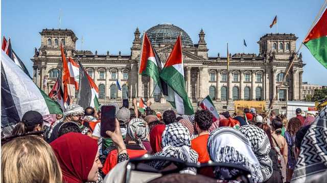 ألمانيا توقف الصادرات العسكرية لإسرائيل حتى إشعار آخر
