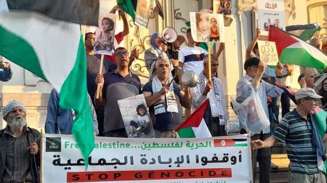 حراك شعبي في تونس يطالب برفع الحصار عن غزة وإيقاف حرب الإبادة (شاهد)