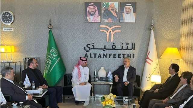 سفير السعودية يصل طهران.. ونظيره الإيراني يباشر عمله في الرياض