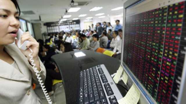 الأسهم الأوروبية تسجل خسائر في ثالث جلسة على التوالي