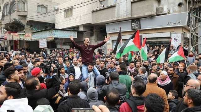 رغم القصف.. مسيرات حاشدة في غزة ترفض التهجير وتدعم المقاومة (شاهد)