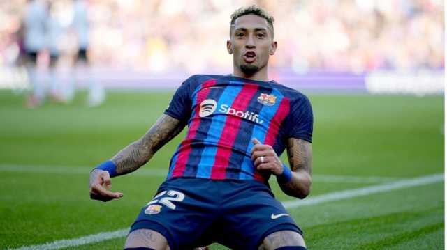 رافينيا يتسبب في أزمة مالية لبرشلونة