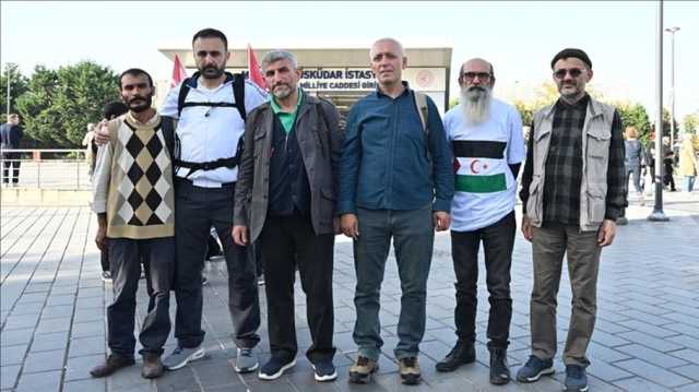 أتراك ينطلقون من إسطنبول سيرا على الأقدام نحو غزة