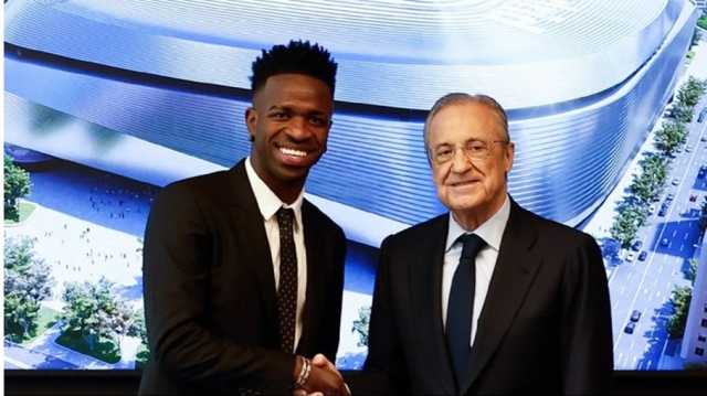 ريال مدريد يعلن تمديد عقد نجمه البرازيلي فينيسيوس