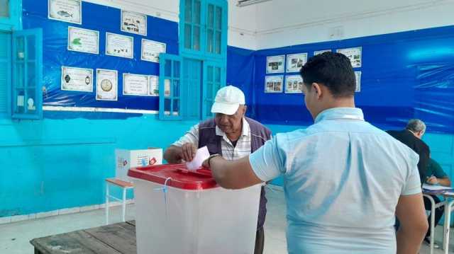 انطلاق التصويت في انتخابات الرئاسة التونسية.. ثلاثة يتنافسون على المنصب (شاهد)