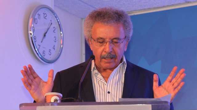 ماذا تعرف عن الكاتب إبراهيم نصر الله الذي فاز بجائزة نيوستاد الدولية للأدب؟