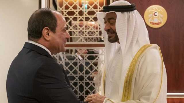 خجل السيسي أمام ابن زايد يثير جدلا واسعا في مواقع التواصل (شاهد)