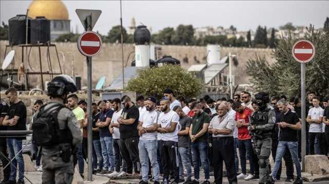 الاحتلال يفرض قيودا على دخول فلسطينيي الضفة للأقصى أيام الجمعة برمضان