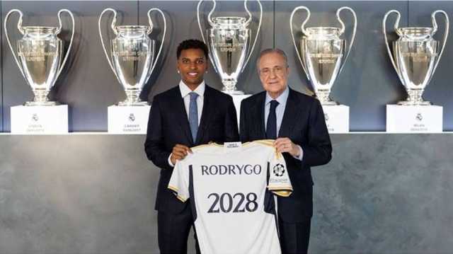 بعد فينيسيوس..نادي ريال مدريد يمدد عقد رودريغو حتى 2028